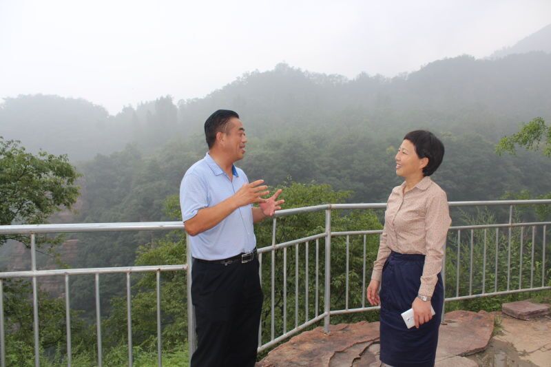 新乡市旅游局领导亲赴轿顶山景区慰问 景区推出免门票政策