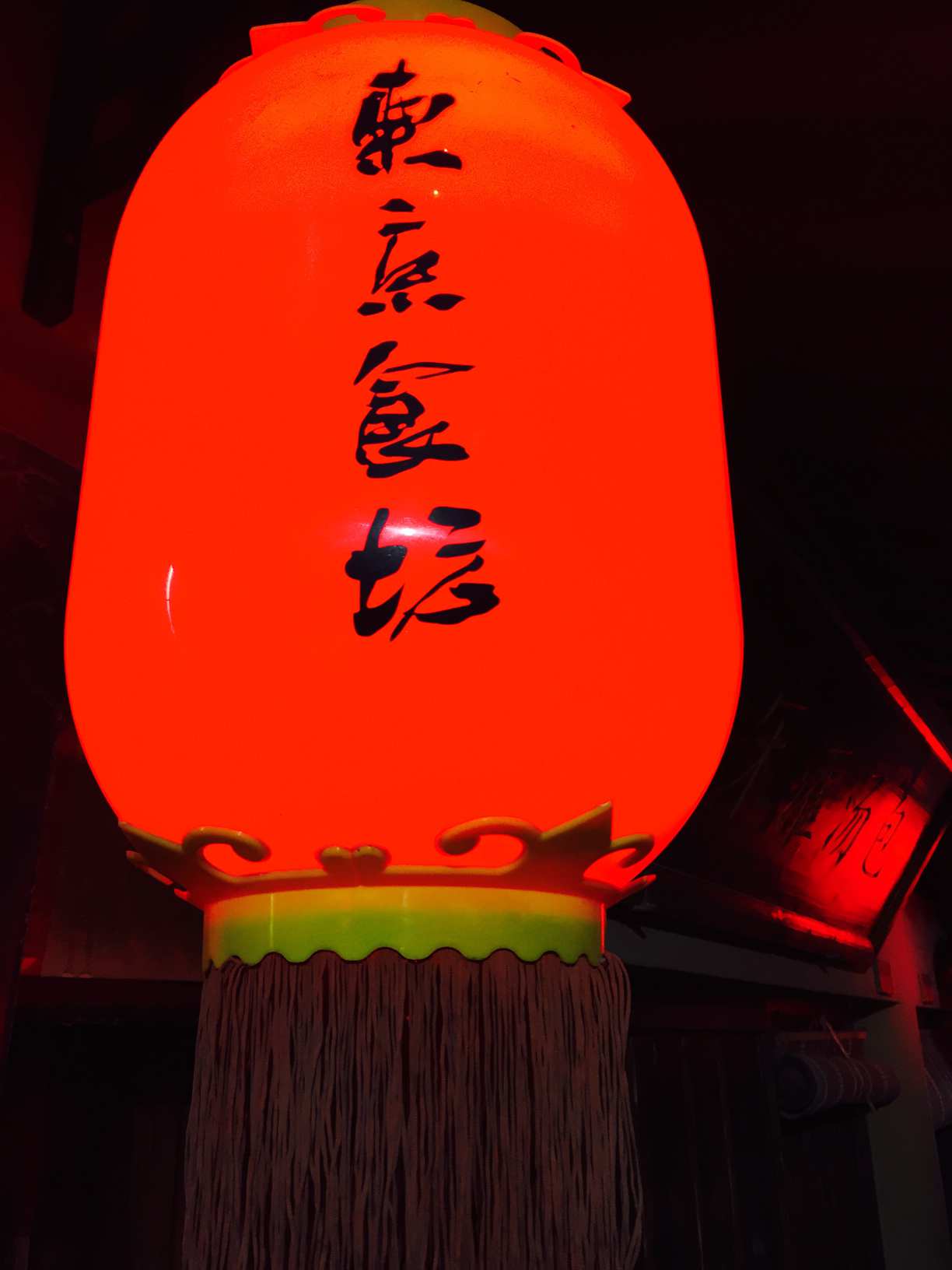 夜色撩人怎么撩？八块腹肌？美腿翘臀？NONONO！看这里！