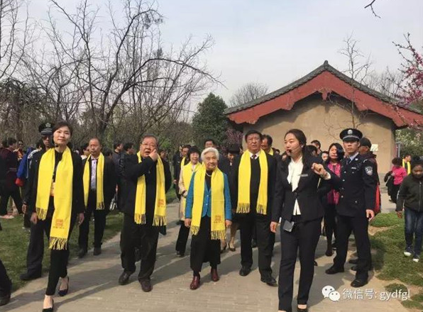 缅怀诗圣 杜甫故里免门票邀您游