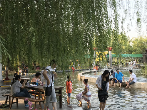 河南开封：清明上河园带你嗨翻整个夏天