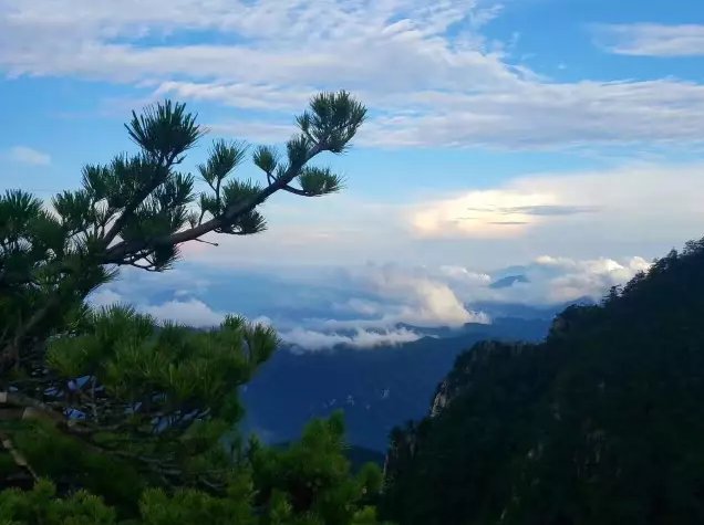 21℃的白云山给你一个清凉、惬意的夏天！