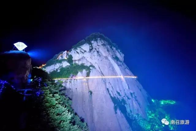 南召五朵山：最美观景台，夜游才是正确的打开方式