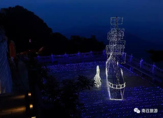 南召五朵山：最美观景台，夜游才是正确的打开方式