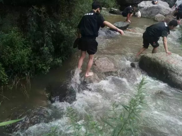 白云山连夜救人让爱相遇，贴心服务赢得赞誉