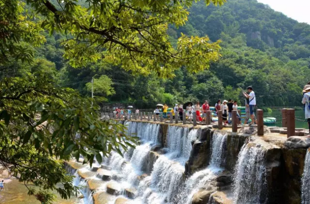 河南百家旅行社在新乡南太行踩线活动圆满结束