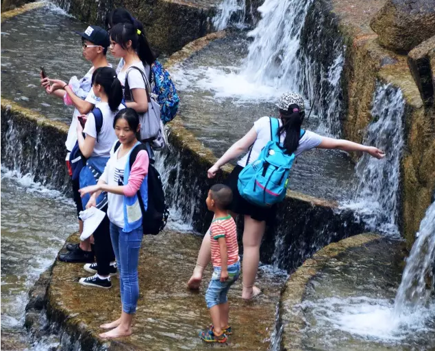 新乡南太行丨烈日炎炎，为坚守一线的旅游人点赞！