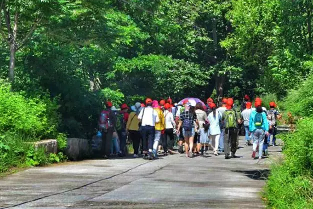 新乡南太行丨烈日炎炎，为坚守一线的旅游人点赞！