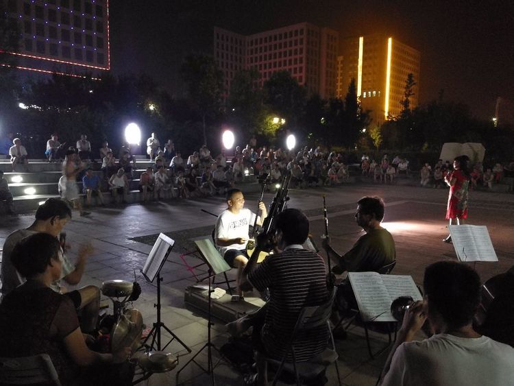 “夜游巩义”活动启动暨杜甫故里文化艺术灯光节开幕式隆重举行！