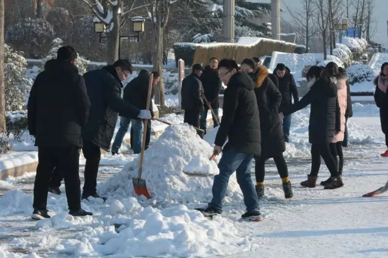 嵩山景区：打造个性雪人，扮美扮靓景区