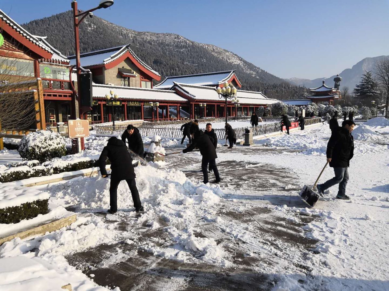 嵩山景区：打造个性雪人，扮美扮靓景区