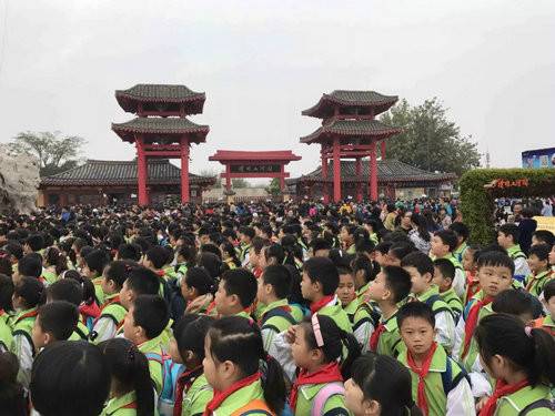 研学清明上河园，感受这里的文化韵味