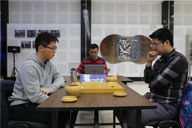 第三届洛阳白云山杯中国围棋棋圣战决出四强