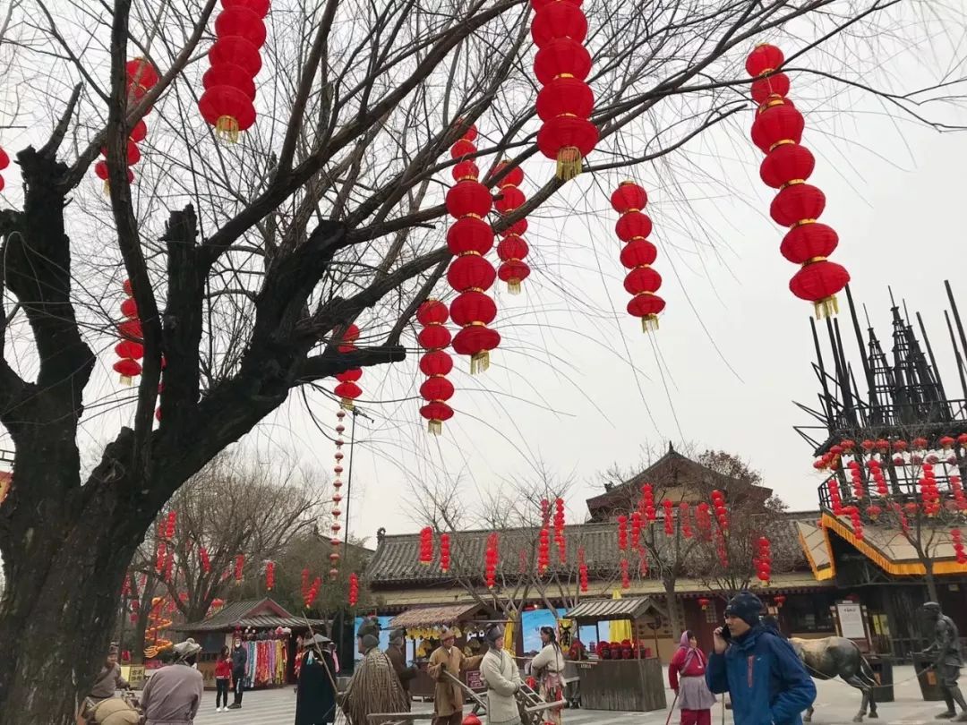 大红灯笼连连看 你要的年味都在这儿呢