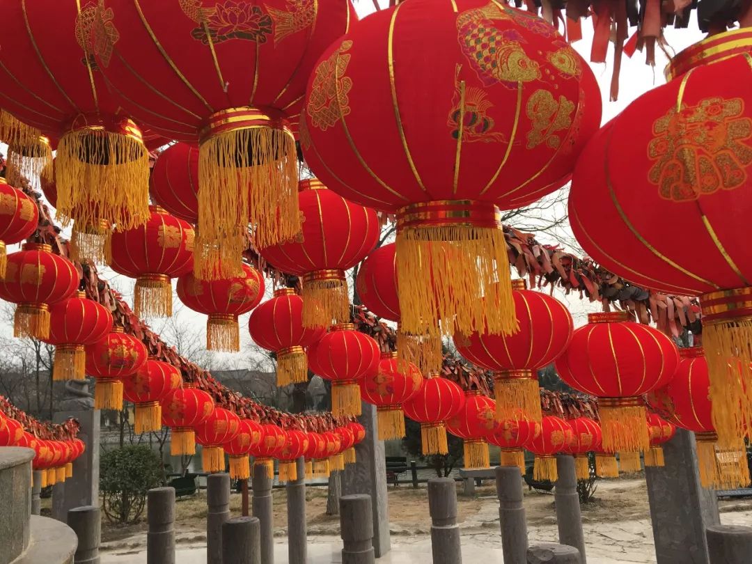 大红灯笼连连看 你要的年味都在这儿呢