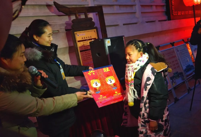 天波杨府景区：大宋上元灯会开幕前夕迎来一批特殊的劳动者