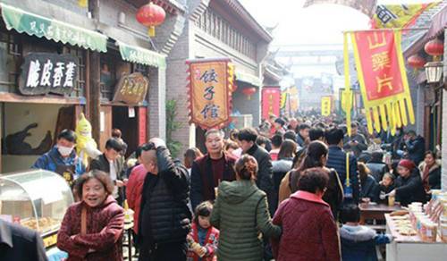 春节到巩义逛庙会 感受浓浓年味儿