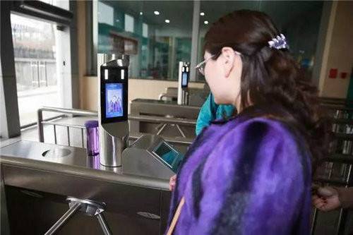 2018年春节黄金周云台山旅游市场火爆 直升飞机低空游成亮点