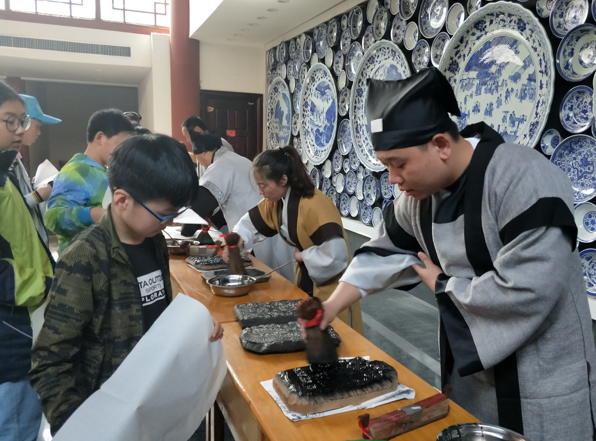 研学清明上河园，这里有点儿好玩，有点儿文化，有点儿意思！