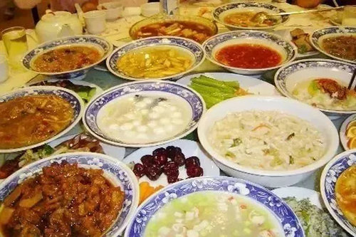 青天河风景区：暑假周末这样过 免费水席随便坐