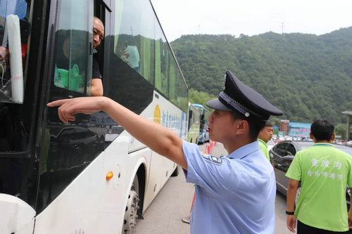 高速免费 重渡沟风景区用温情服务留住游客