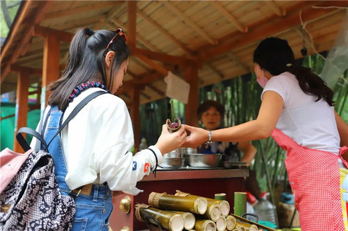 高速免费 重渡沟风景区用温情服务留住游客