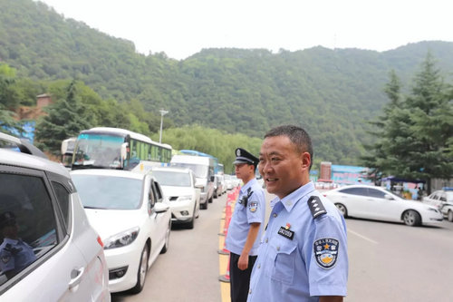 高速免费 重渡沟风景区用温情服务留住游客