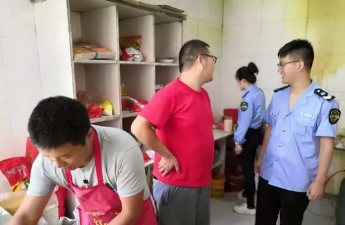 高速免费 重渡沟风景区用温情服务留住游客