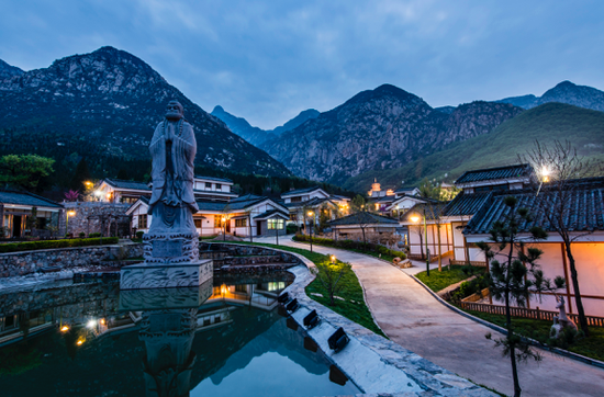 很多人都喜欢旅行，但其实，旅行的意义并不在于远，而在于心能够静，心若静，旅行不在远