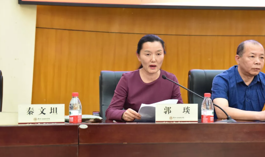 “旅游第一课”走进郑州工程技术学院
