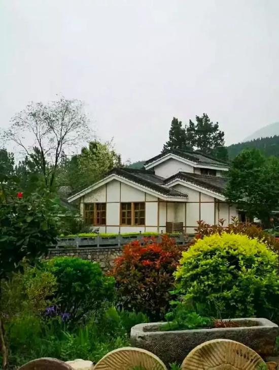 逢十月金秋，赏嵩山红叶，观音乐大典