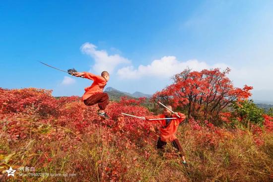 逢十月金秋，赏嵩山红叶，观音乐大典