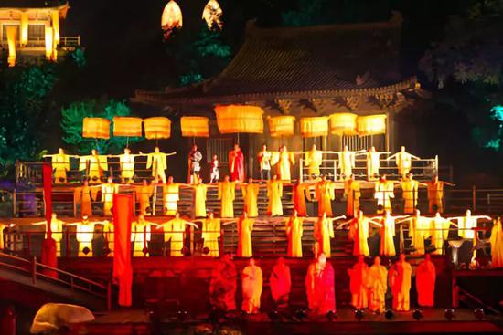 逢十月金秋，赏嵩山红叶，观音乐大典