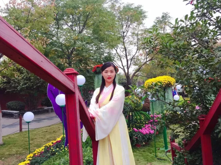 嘿，约个时间来清明上河园赏菊啊~~