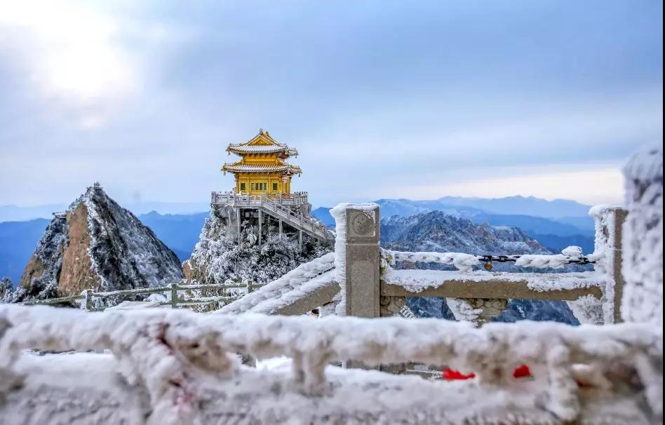 “冰封奇景 惊艳雪山”2018老君山冰雪摄影节开启！