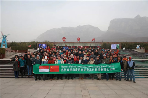 云台山迎来2019年首个境外包机团！