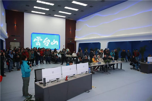 云台山迎来2019年首个境外包机团！