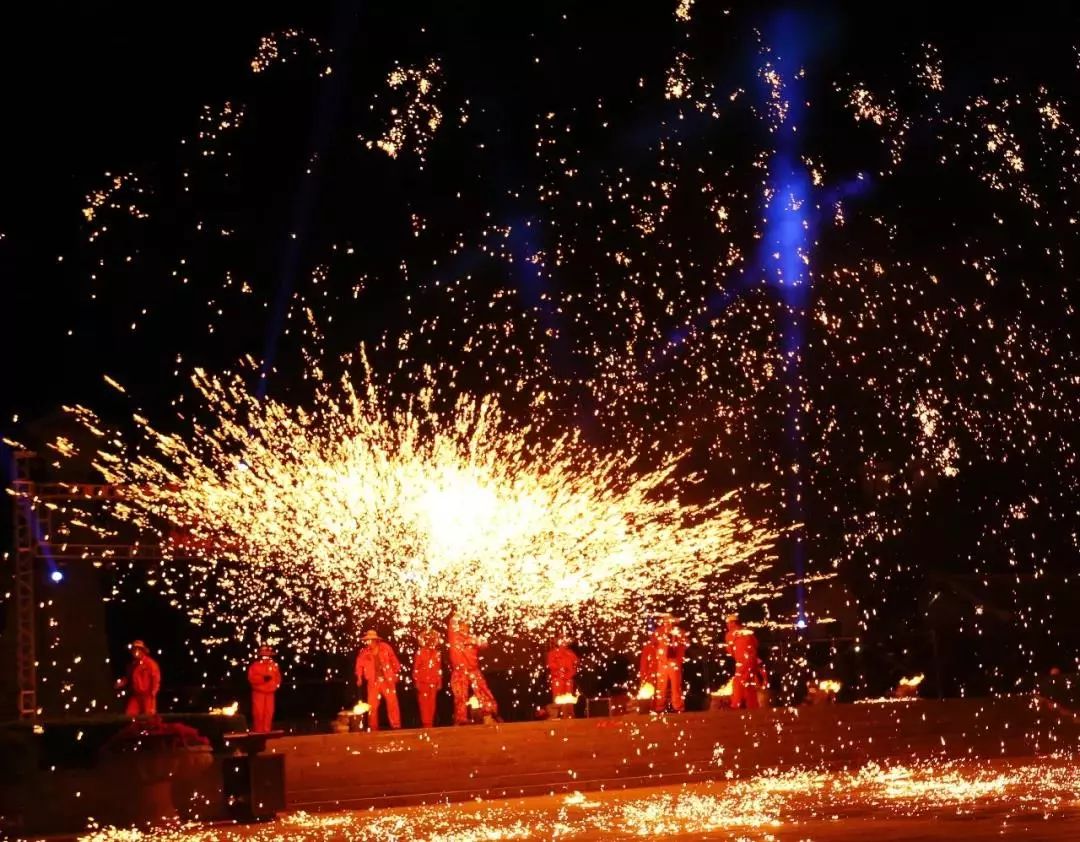 有一种灯会，叫商丘火神台春节灯会