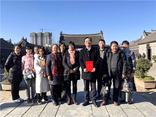 内乡县衙博物馆馆长王晓杰受聘为南阳师范学院环境科学与旅游学院特聘教授