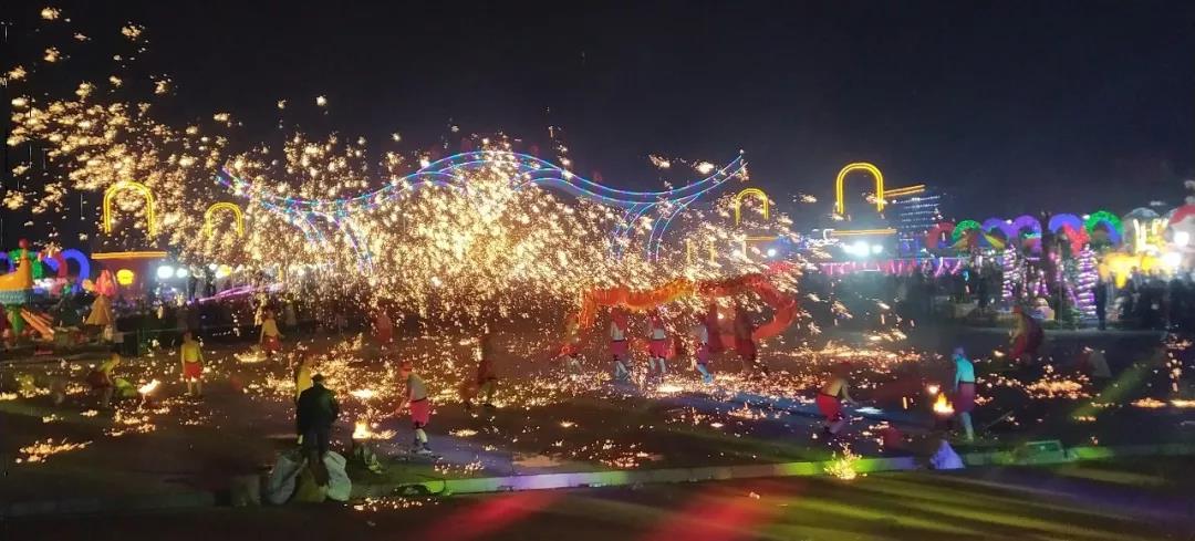 中华第一龙，“铜梁舞龙钢花”震撼重现花博园，传奇再现乐元宵！