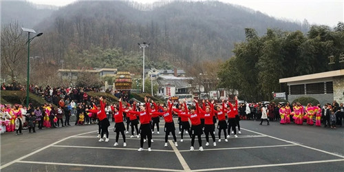重渡沟村民举办特色活动迎接元宵佳节