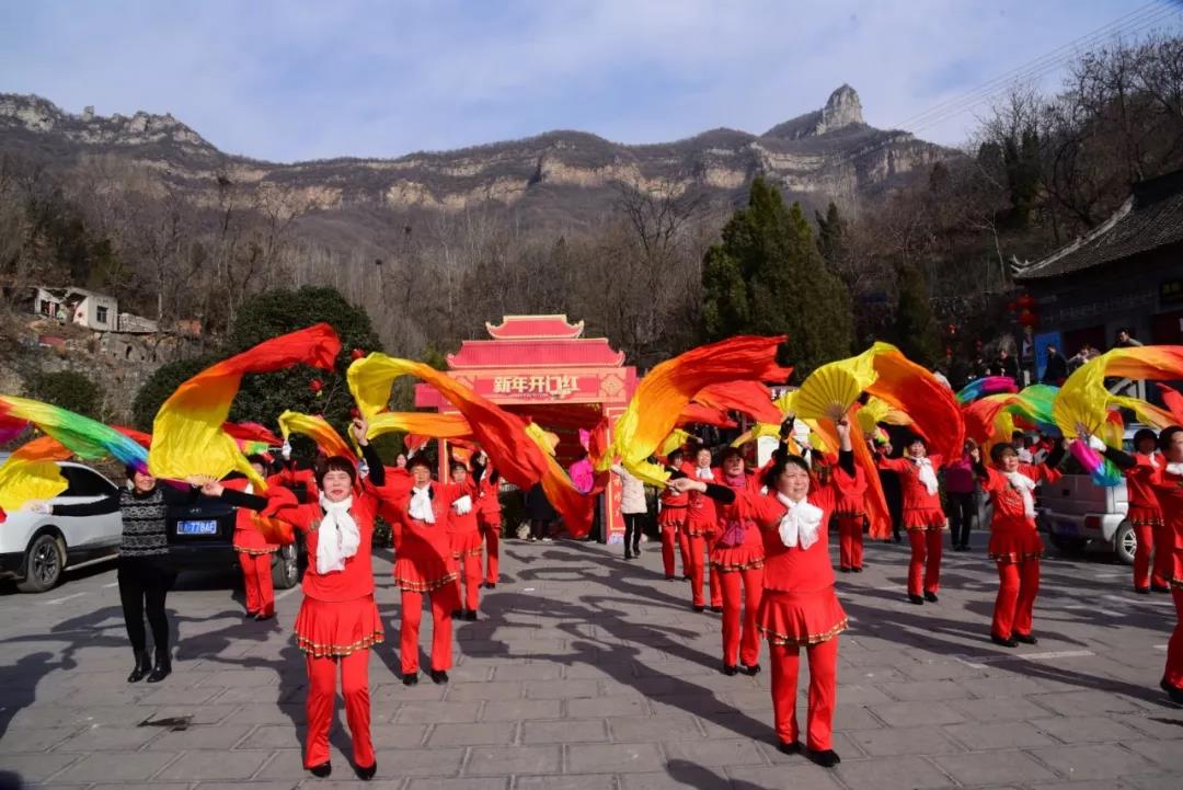 元宵节  浮戏山雪花洞祝您节日快乐！