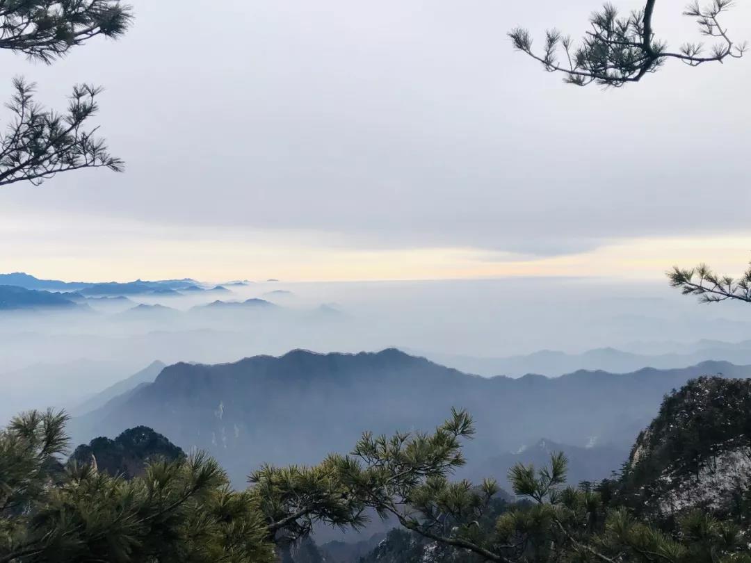 微雨随云收，不知云海深——云海奇观，白云山归不看云！