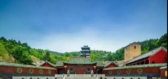 今天，让标兵坐前排！