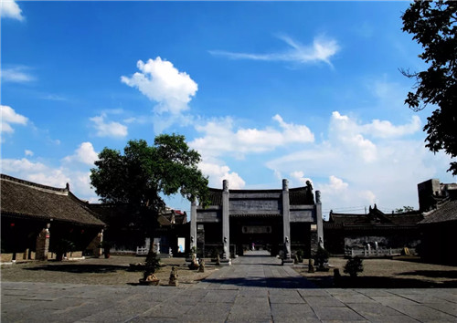 内乡县衙多彩的天空