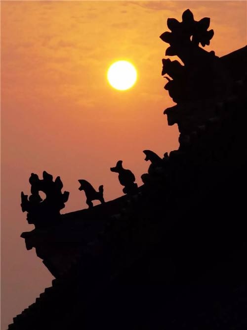 内乡县衙多彩的天空