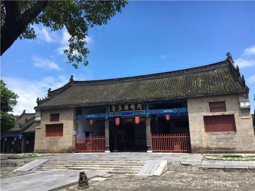 内乡县衙多彩的天空