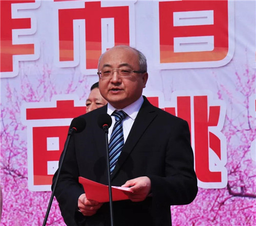 第三届河南省全民徒步大会暨青天河万亩桃花赏花季隆重举行