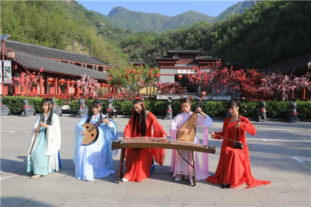 走进音画山水龙潭沟,享受完美小长假! 走进音画山水龙潭沟,享受完美小长假!