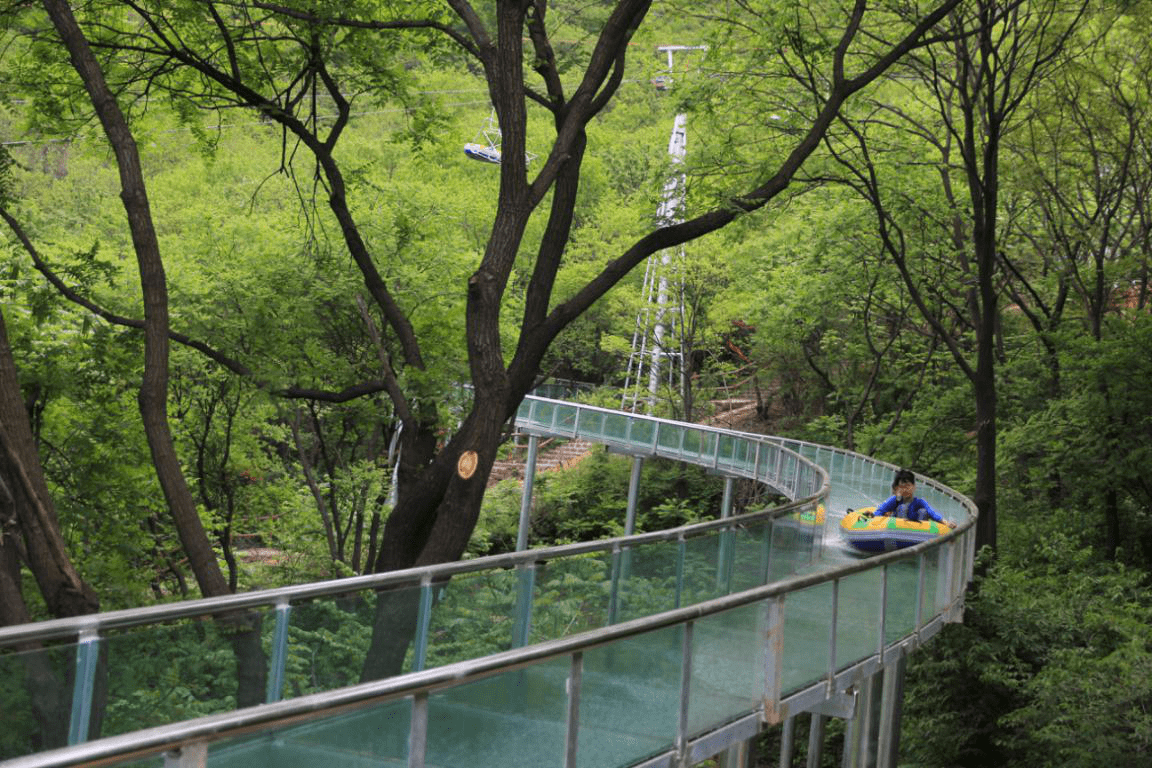 登封：5月1日摘星楼景区“云端水滑”玻璃漂流项目盛大启幕