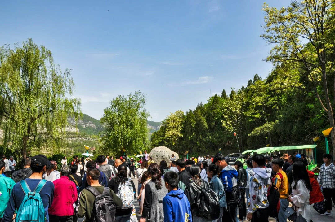 “五一”期间青天河迎来13.31万名游客